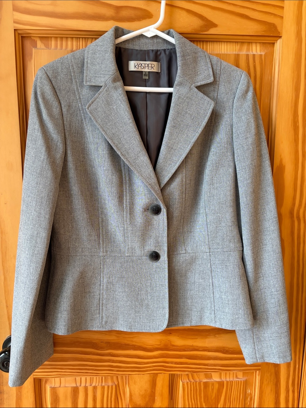 Kasper Women's Light Gray Two-Button Tailored Blazer - Size 8